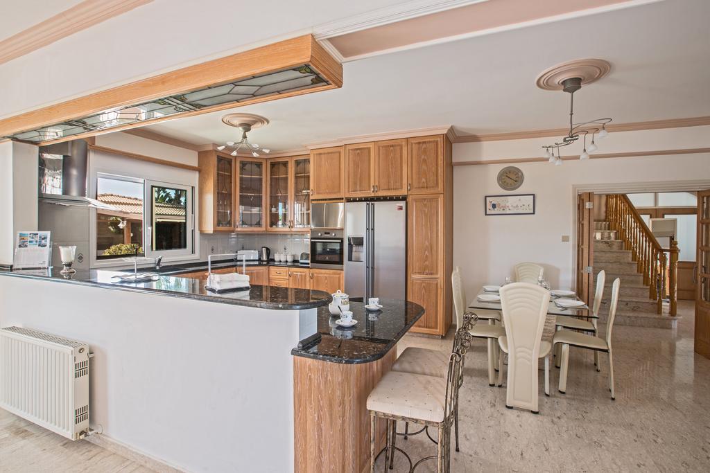 פאראלימני Papas Family Villa מראה חיצוני תמונה