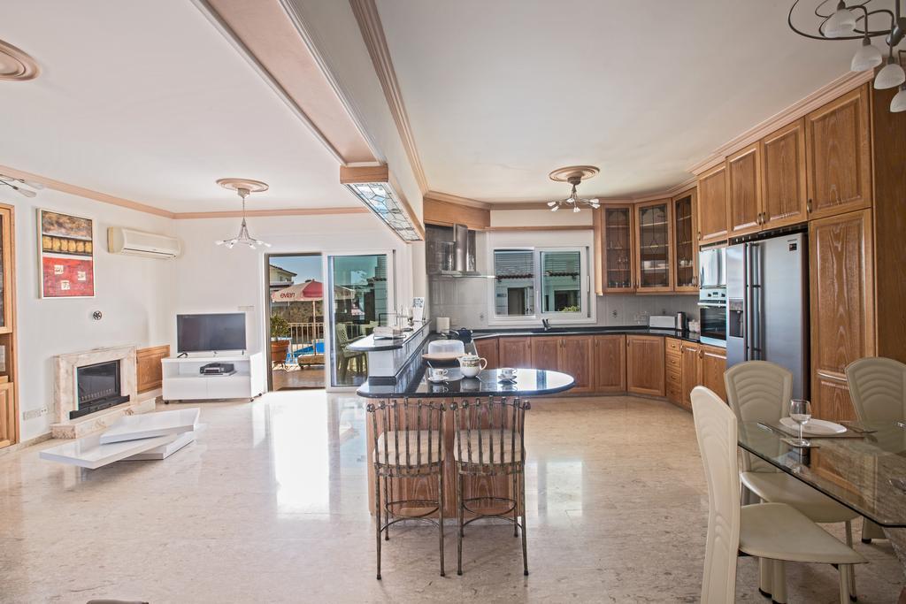 פאראלימני Papas Family Villa מראה חיצוני תמונה